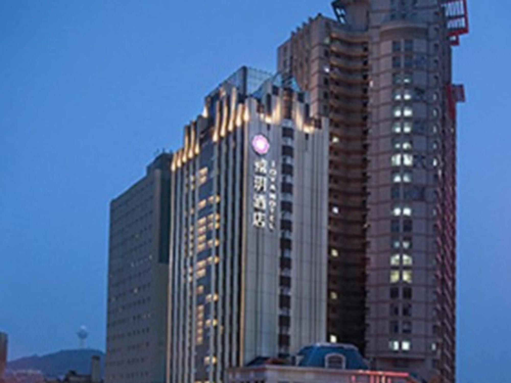 Joya Hotel Dalian Exteriör bild